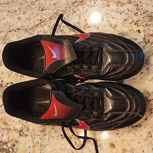 Nike Premier men's soccer/football cleats